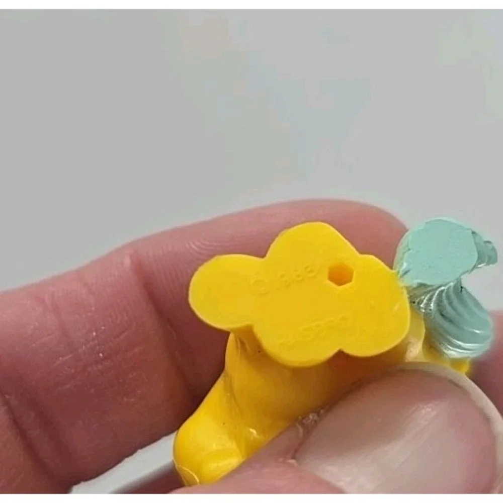 Vintage My Little‎ Pony Hasbro Horse Necklace Pendant Fair Play Yellow & Aqua